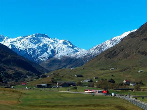 Hotel Aurora Andermatt Ngoại thất bức ảnh